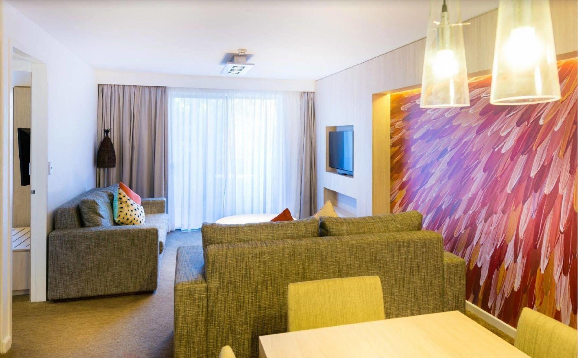 Emu Walk Apartments Ayers Rock Exterior photo